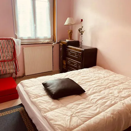 Les Volets Blancs Ferienhaus *